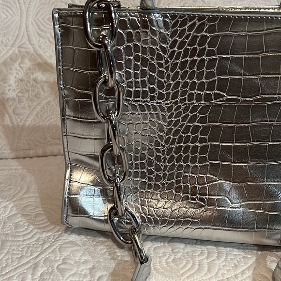House of Want metallic bag, NWOT - Picture 3 of 16